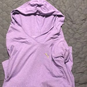 Long sleeve t-shirt with hood.